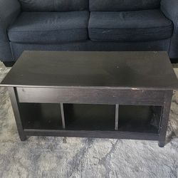  Couch And Coffee Table 