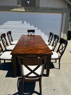 Dining Table with 8 Chairs