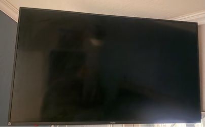 45” Tv - Tv Rack included