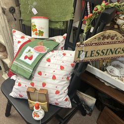 Vintage & New Strawberry Theme Decor