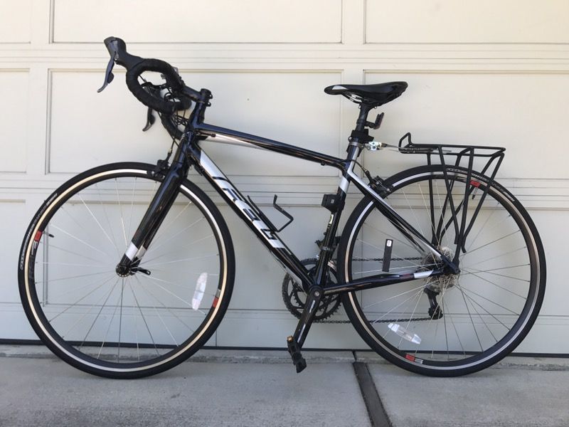 FELT Z100 SIZE 540 2016年式 FELT Z100 SIZE 540 2016年式 ロードバイク フェルト(FELT)Z100 中古