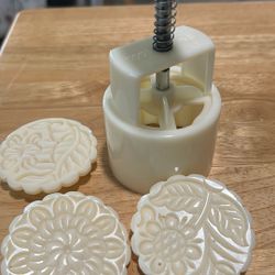 Very Beautiful Cookie Maker Or Any kind Of  Indian Sweet With Beautiful Design  I Have 3 Sets $9 Each Set 