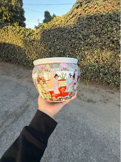 Vintage 20th Century Rose Famille Fishbowl Cachepot