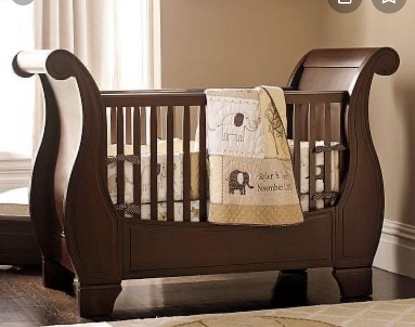 Larkin top baby crib