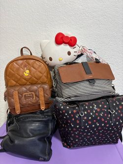 Bundle backpack brand new all together 😊😵‍💫🤩