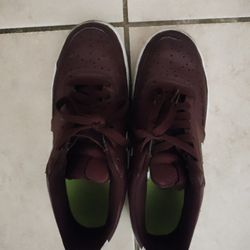 Nikes Women's Burgundy Nikes Size 8 And 1/2