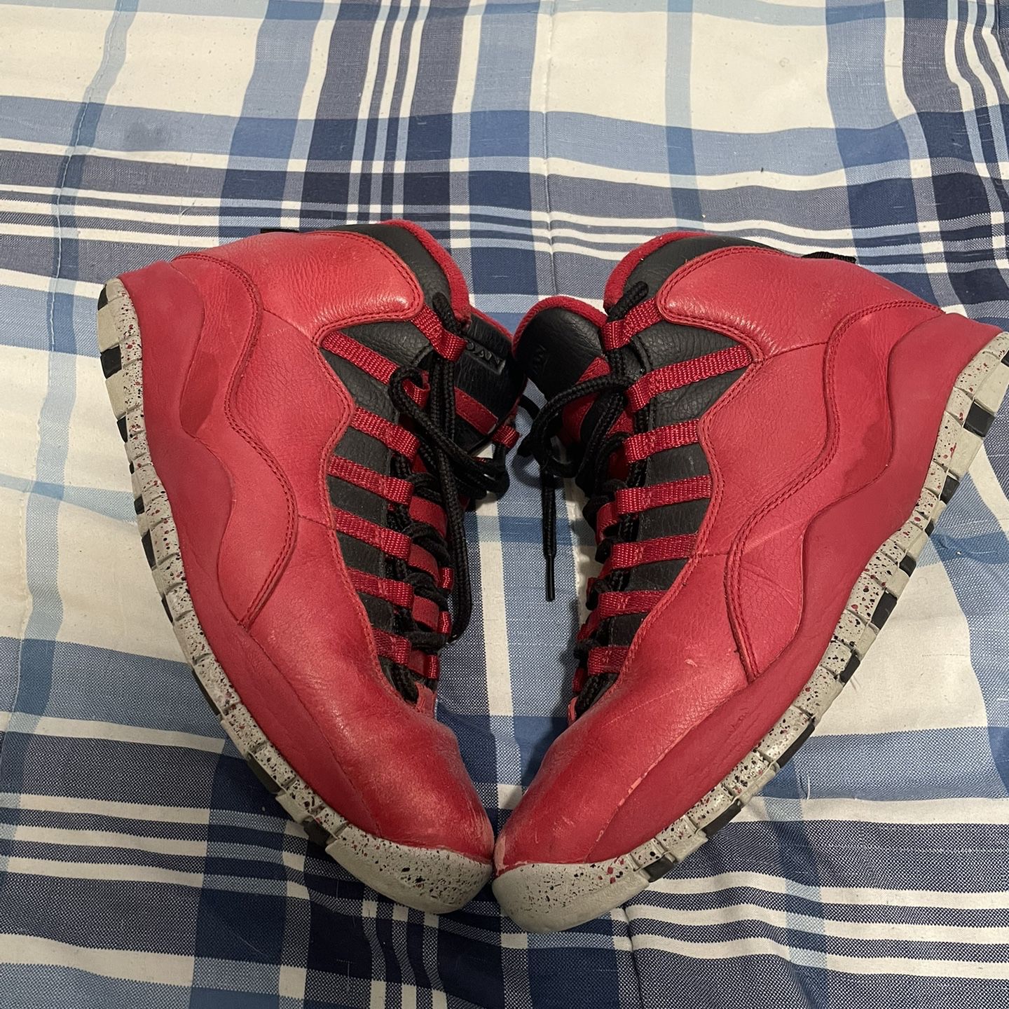 Jordan 10 Red Size 9.5 