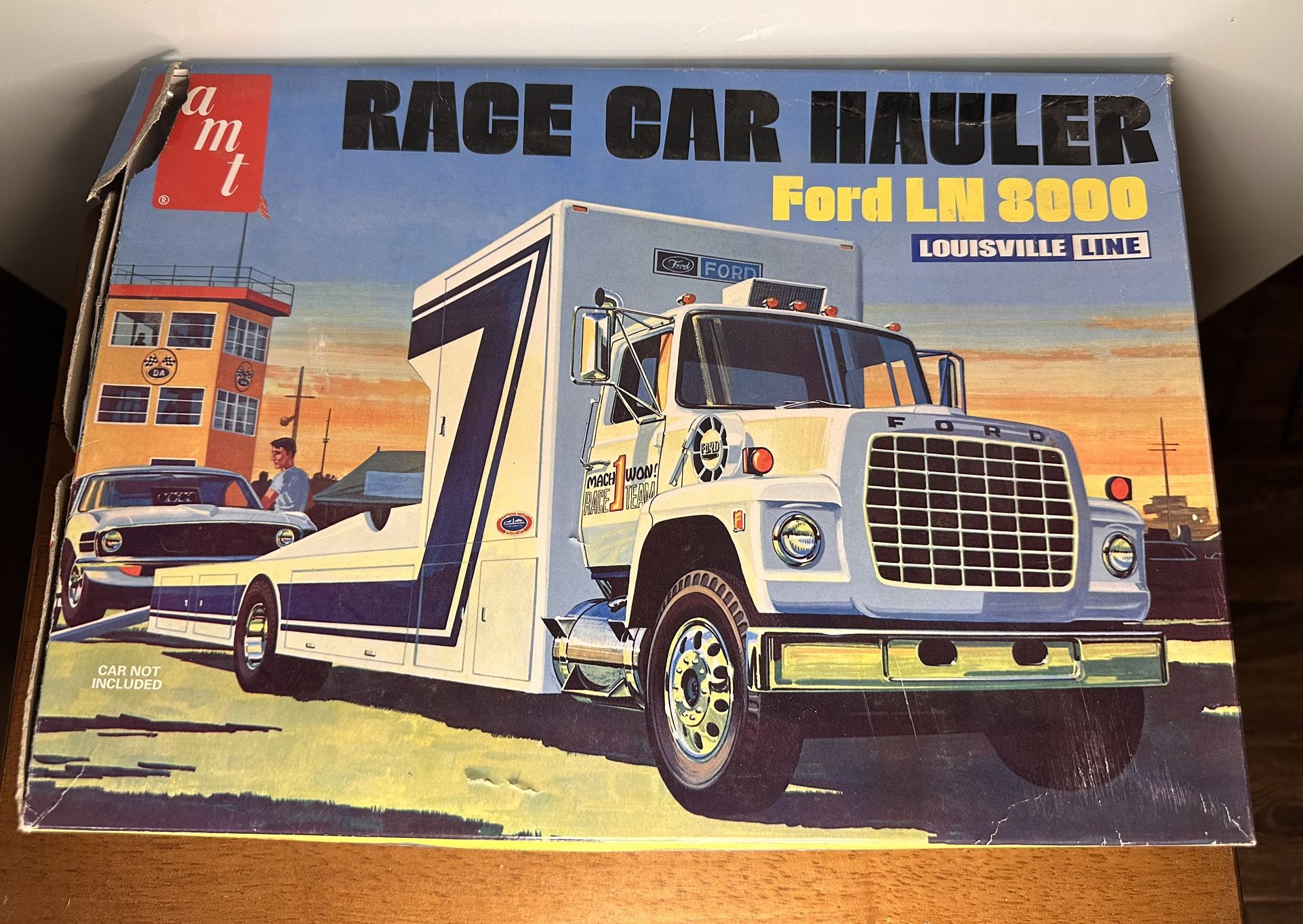Ford LN 8000 Race Car Hauler Model Kit