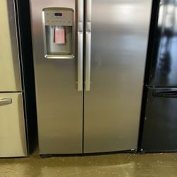 GE GZS22IYNFS 21.8 cu. ft. Side by Side Refrigerator