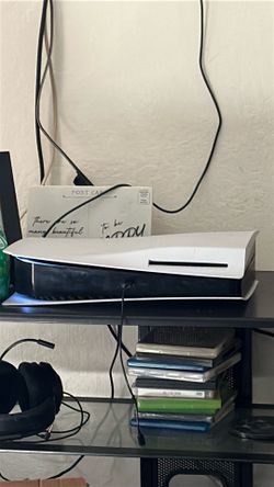 ps5 brand new condition brand new wireless charger and ps5 head set