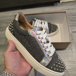 Womens loubs size 39.5 preowned 