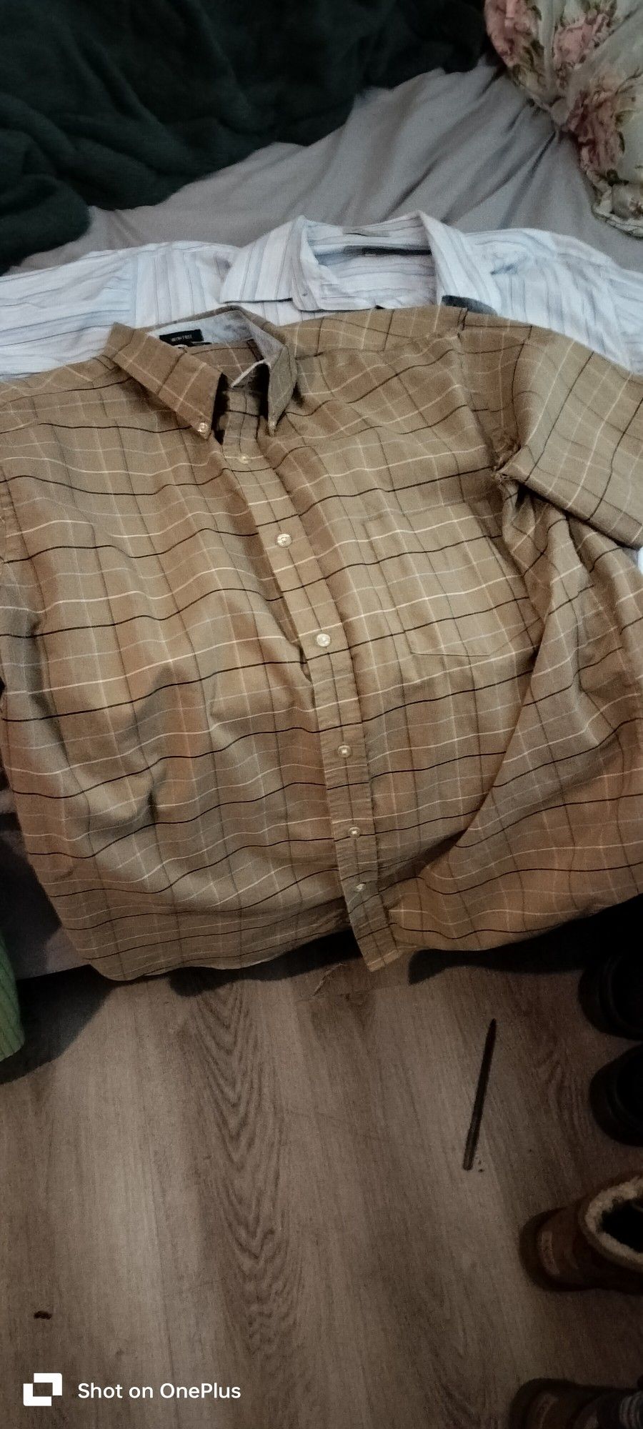 Mark Down Sale Men's Shirts Size Extra Large St John Bay And Eid H T Y E I G H T Y T-shirts $1Each