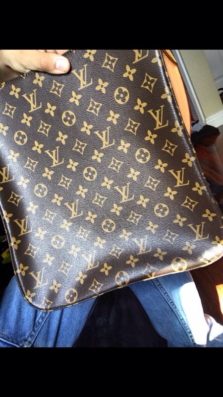 Authentic Louis Vuitton $200 OBO