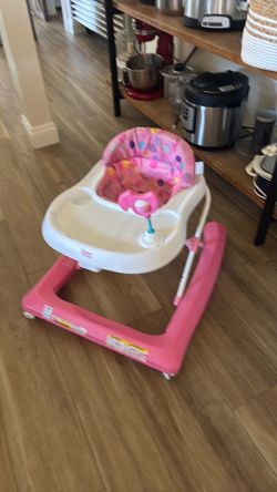 BABY TREND WALKER