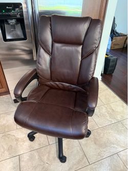 Staples Faux Leather Swivel Office Chair