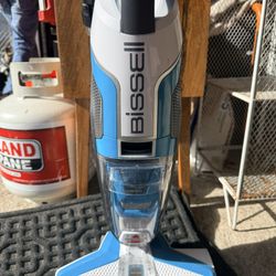 Bissell multi-surface Brush Vacuum Mop