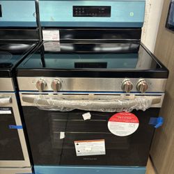 New!Frigidaire 30” Electric Stove  W/ Air Fry 