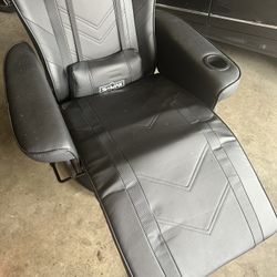 Smax Gaming Chair