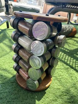 Rotating Spice Rack with Glass Jars – Holds Multiple Spices