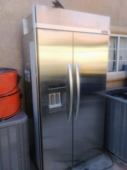 Refrigerator KichenAid