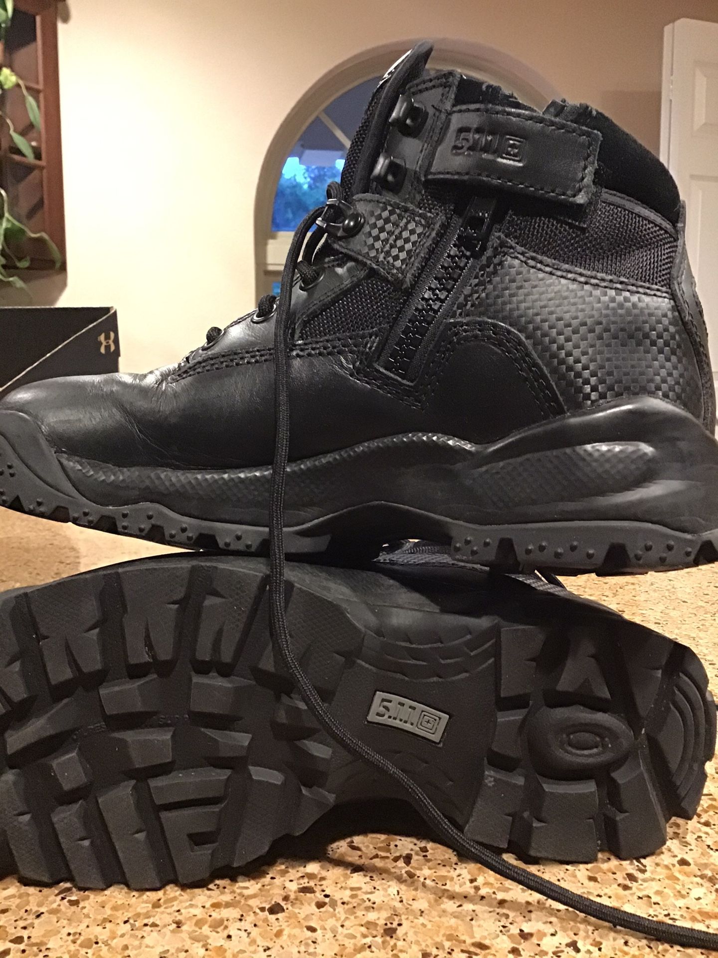 Tactical work boots woman’s 7.5