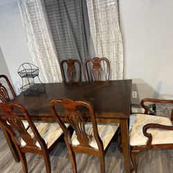 Dining Room Set With 6 Chairs