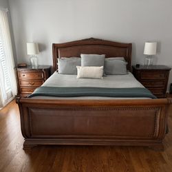King Bedroom Set-3 PCS 