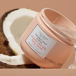 Victoria’s Secret Hydrating Gel Face Mask