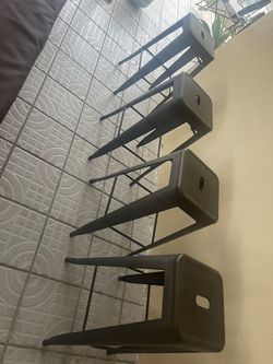 4 Barstools $45