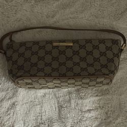 GG Gucci Pouch Bag 
