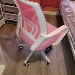 Desk Chair Pink And White 