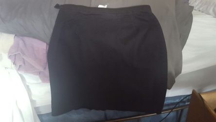 Black skirt Size 8 Juniors