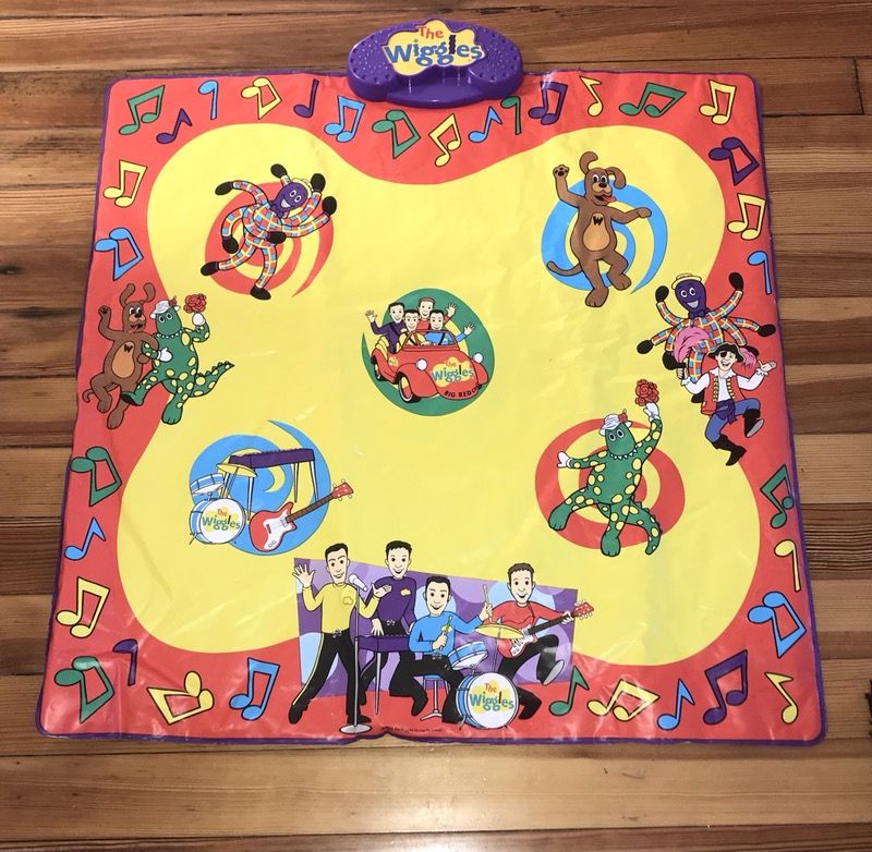 The Wiggles Wiggly Wiggly Dance Mat With 4 Songs & More Fun Musical