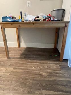 FREE TABLE