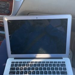 Macbook Air 2017 13” SCREEN ONLY