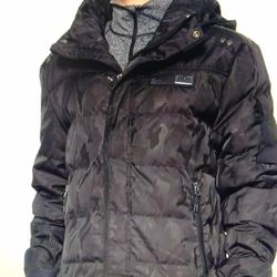 Brand New Camo men's insulated puffer jacket  size   L