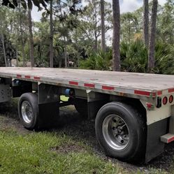 2007 Benson Spread Axle Flatbed