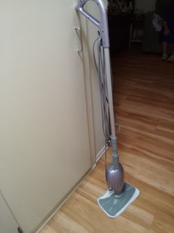 STEAM MOP BRAND SHARK