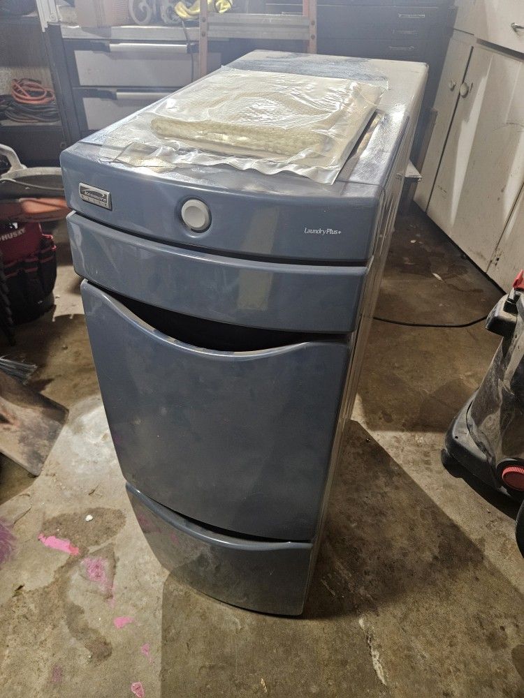 Laundry Tower Storage Cabinet