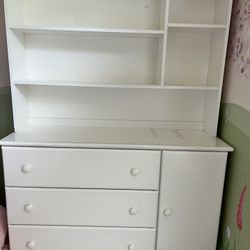 White dresser with hutch Top