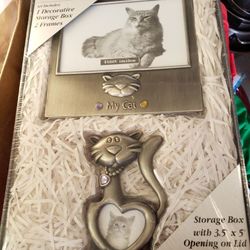CUTE CAT FRAMES AND STORAGE BOX