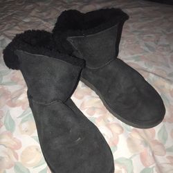 Nice Australian Uggs Size 10 Only $30 Firm