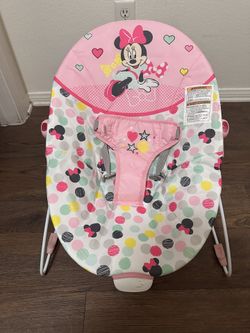 Disney Minnie Vibrating Bouncer