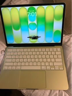 MacBook Neo-Barely Used