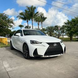 2019 Lexus Is300
