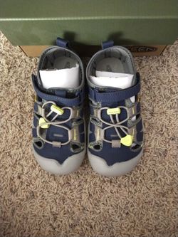 Keen Knotch Creek Sandals 12 New