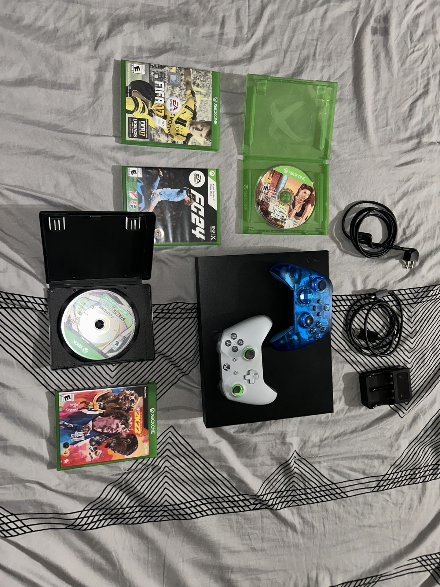 XBOX ONE X