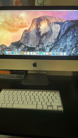 Apple iMac Desktop Computer