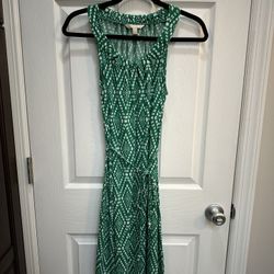 Pre loved Banana Republic green and white dress size xs. 