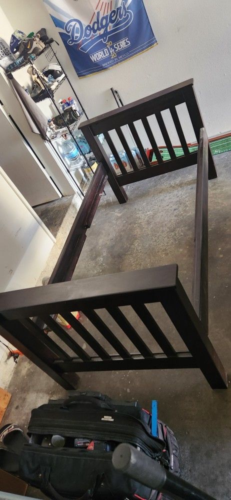 Twin Bed Frame 